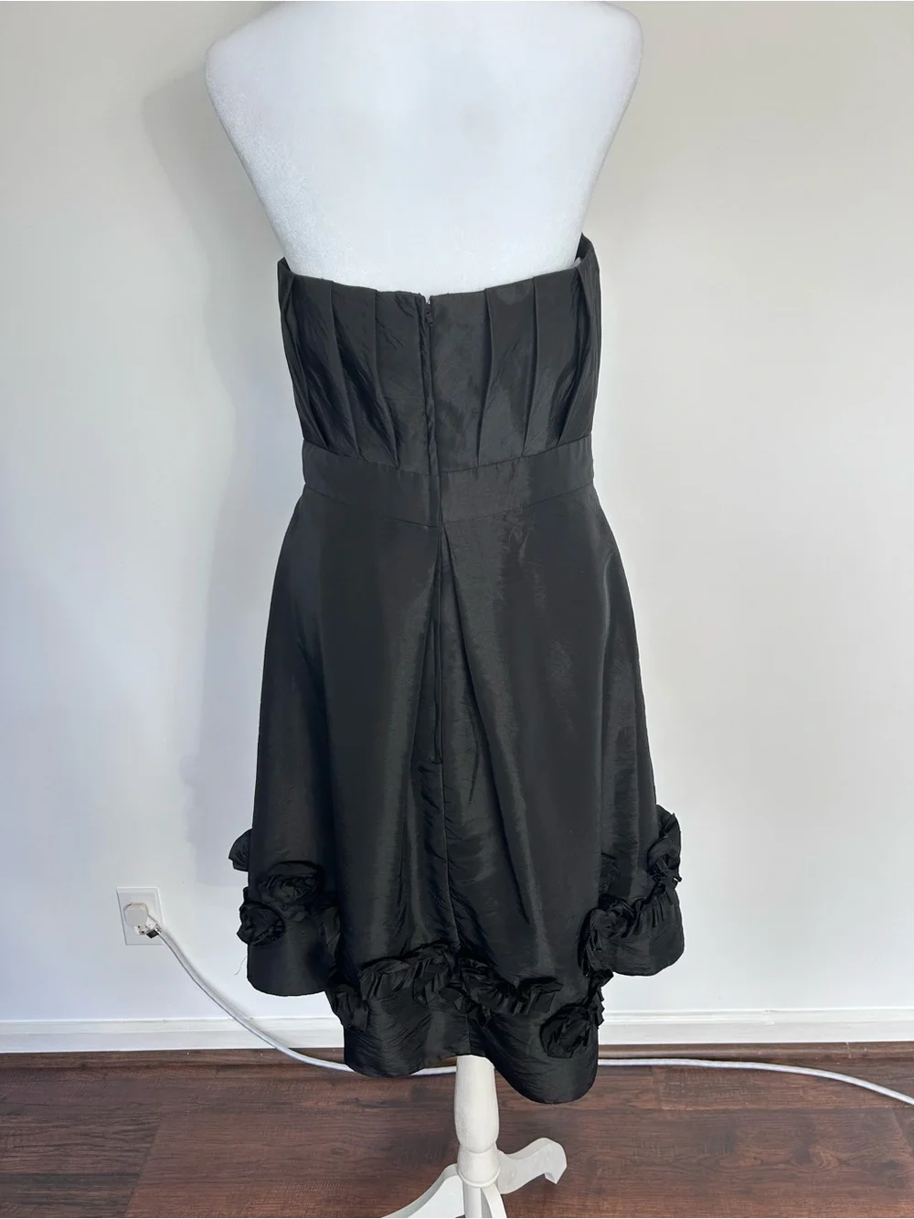 B2 Jasmine Strapless Black‎ Pleated Cocktail Dress with Rosette Hem - US 14